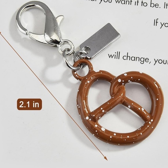 Pretzel purse bag keychain accessory clips in your coach bag or keys - Picture 2 of 2